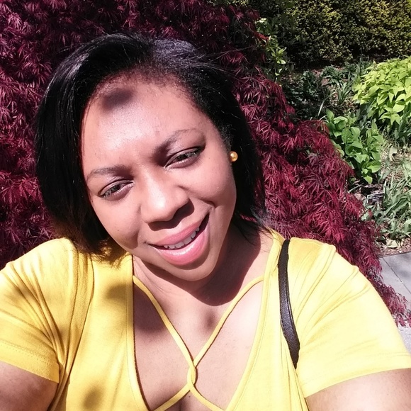 Boutique items - Picture 2 of 4